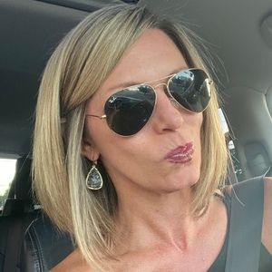 Meet your Posher, Jodi